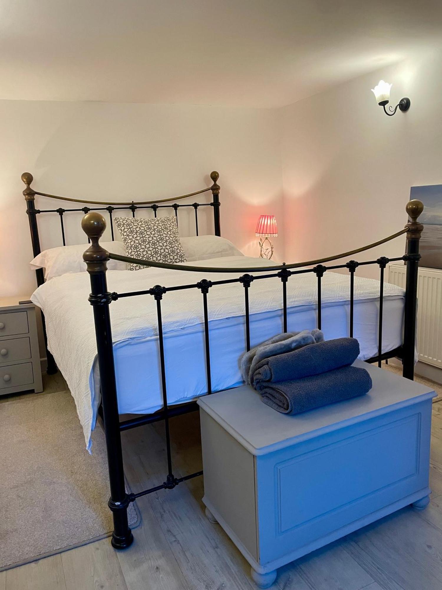 Lake Villa Holiday Cottages Holsworthy Dış mekan fotoğraf